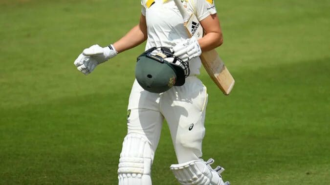 Ellyse Perry's Brilliant Knock Sets the Tone for Australia in Women's Ashes Opener