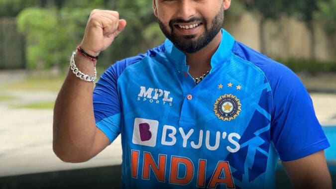 Eyes on Rishabh Pant