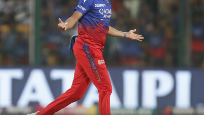 Siraj’s Stellar Performance Anchors RCB’s Dominance Over Titans Siraj's Stellar Performance